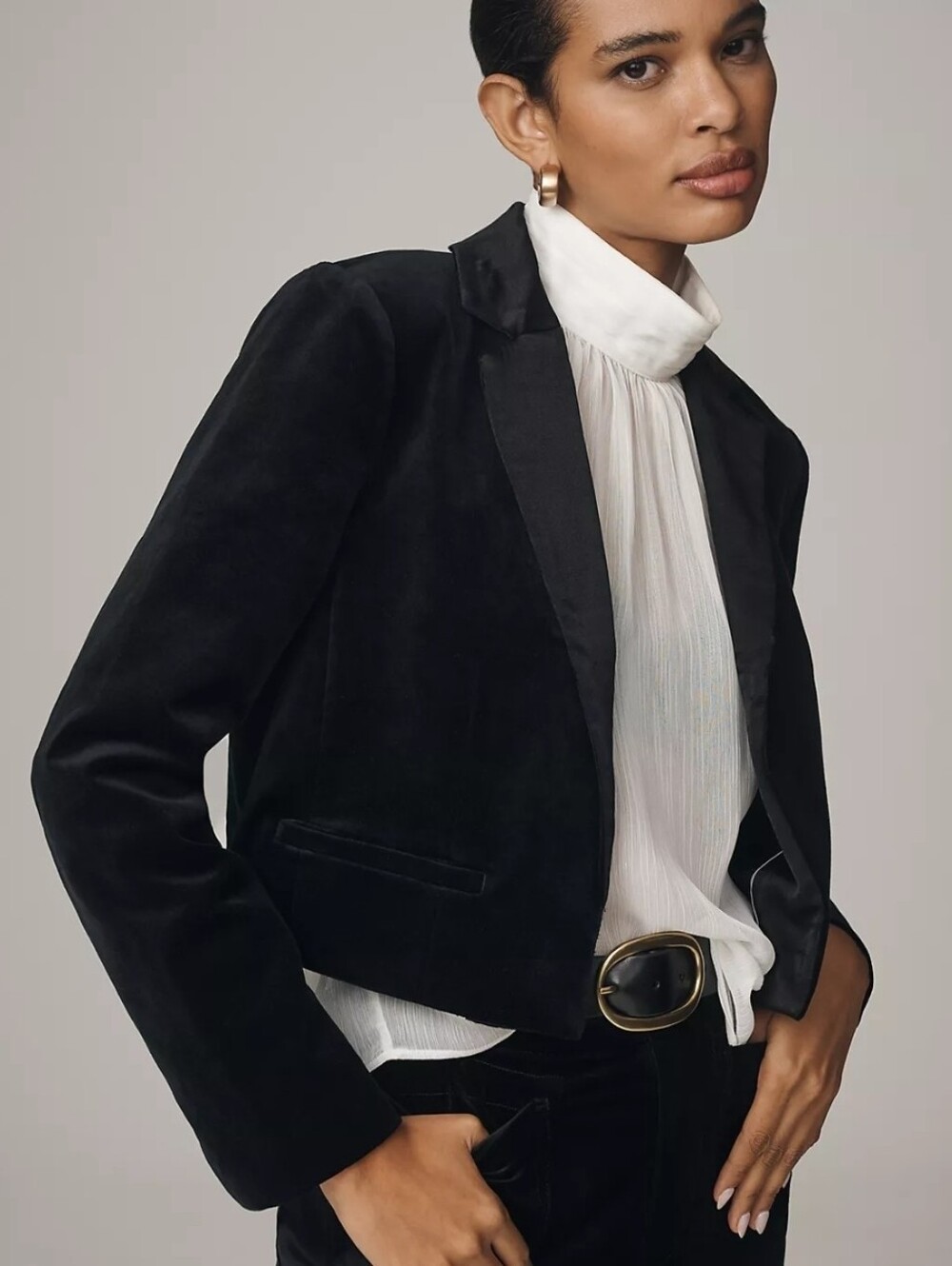 ANTHROPOLOGIE × MAEVE Black Velvet Chic Elegant Classic Preppy Cropped Blazer